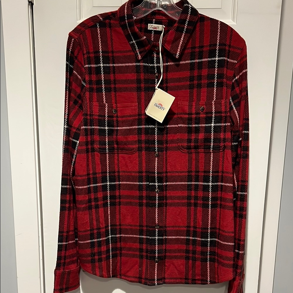 Faherty Women’s Legend Shirt- Large- NWT- 
So soft!